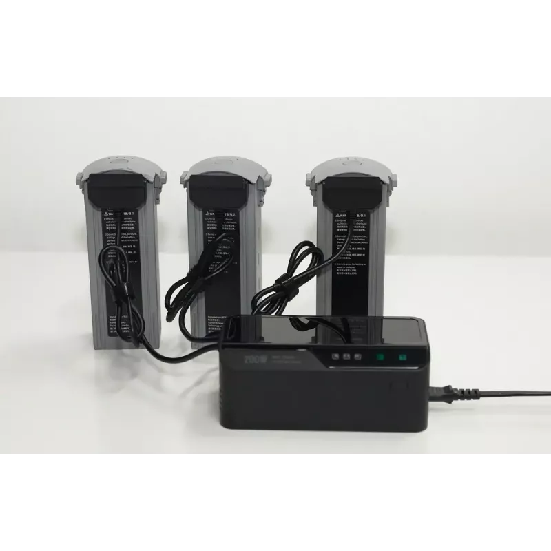 Ładowarka Autel multi-charger do serii EVO Max model 102002545 — 3 akumulatory, USB-C, moc ładowania 120 W, wejście 100–240 V