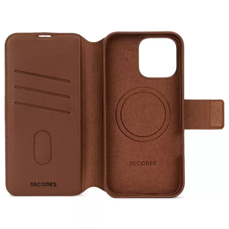 Etui-portfel Decoded iPhone 16 Pro Max brązowy 3 kieszenie na karty