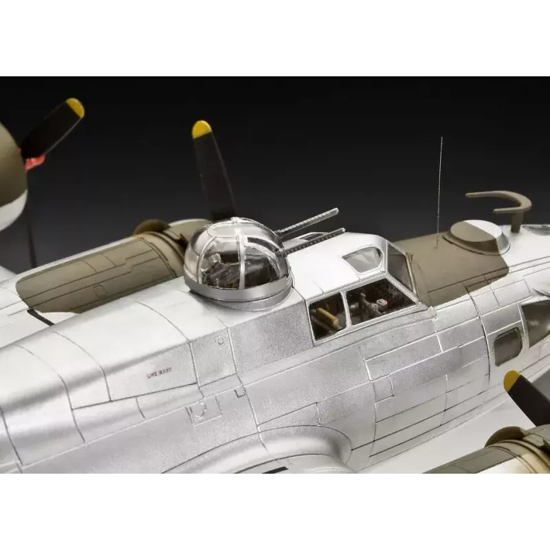 Revell B-17G Flying Fortress model plastikowy do sklejania