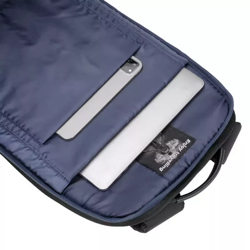 Plecak na laptopa MODECOM CREATIVE 15,6 cala — ochronna komora na laptopy 15,6 cala, wiele kieszeni, wyściełane szelki
