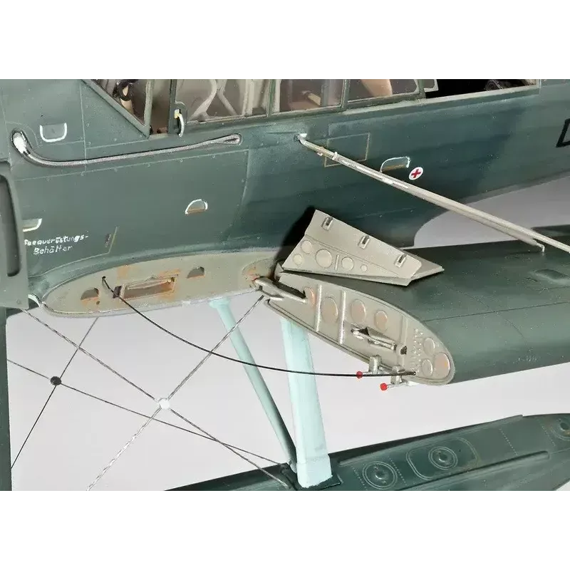 Plastikowy model REVELL ARADO AR 196A-3 wodnosamolot skala 1:32 zestaw