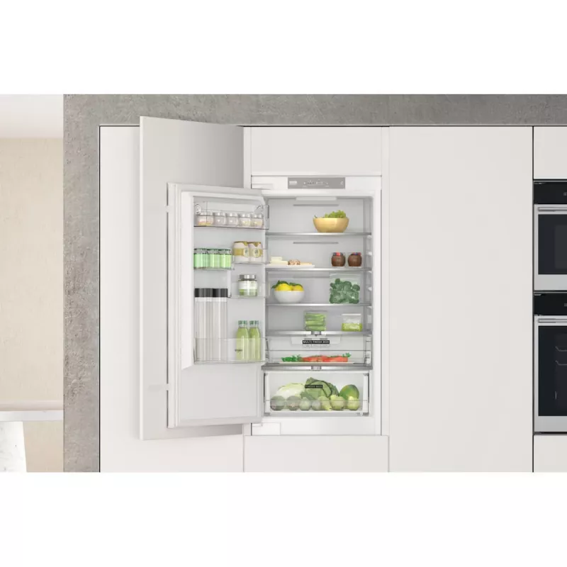 Whirlpool WHC18 T322 do zabudowy 250 L