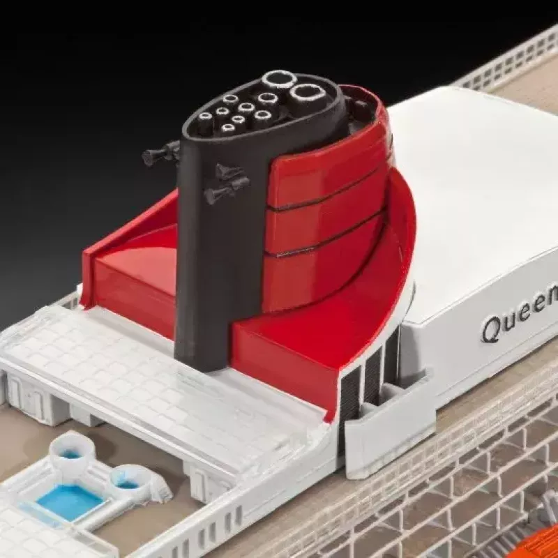 Model statku pasażerskiego REVELL Queen Mary 2 zestaw do montażu, skala 1:700