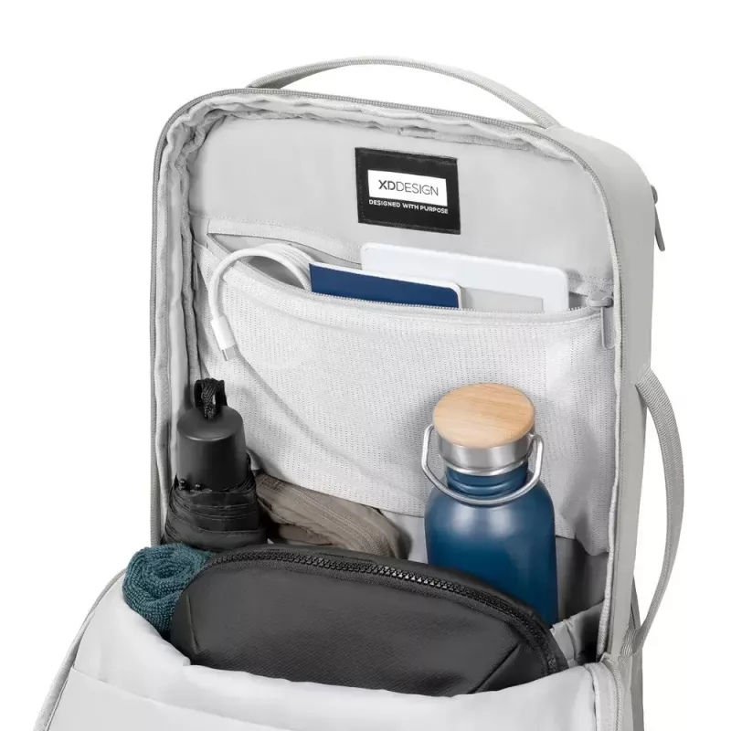 Plecak XDDESIGN Air P706.3219 — Szary, 15 L, komora na laptopa do 15,6 cala, zamek główny zamykany na klucz