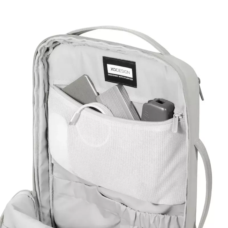 Plecak XDDESIGN Air P706.3219 — Szary, 15 L, komora na laptopa do 15,6 cala, zamek główny zamykany na klucz