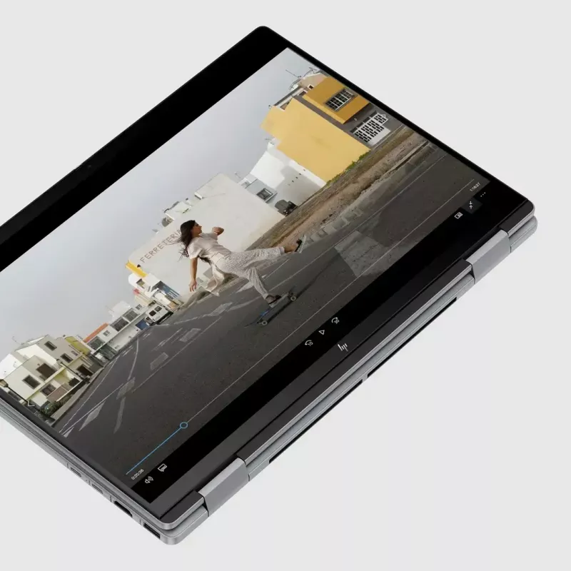 Laptop HP ENVY x360 14 cali Ryzen 7 8840HS 16 GB 512 GB Win11Home