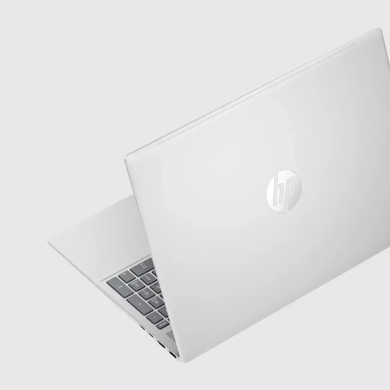 Laptop HP Pavilion 16-ag0007nw — AMD Ryzen 5 8540U, 16 cali WUXGA, 16 GB RAM, 512 GB SSD, Windows 11 Home, srebrny