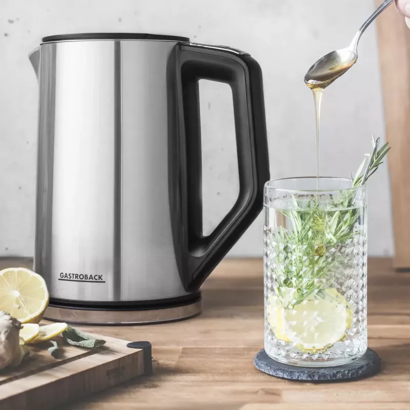 Czajnik elektryczny GASTROBACK Design Cool Touch 1.5 L 2200 W, stal nierdzewna/czarny