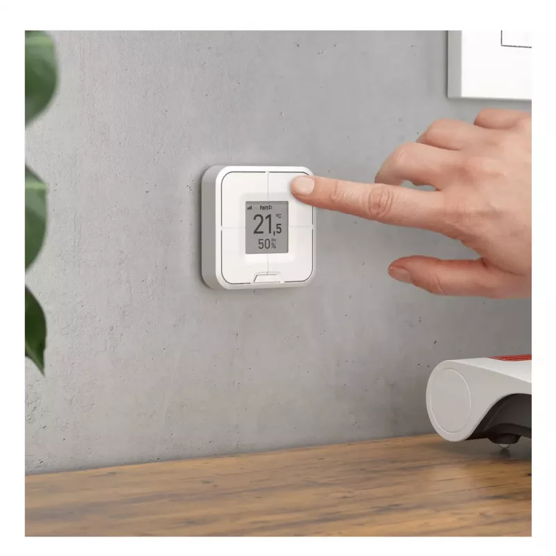 Bezprzewodowy inteligentny sterownik ścienny FRITZ Smart Control 440 — Biały, 69×69×18 mm