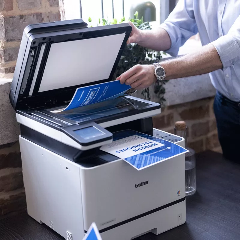 Wielofunkcyjna kolorowa drukarka laserowa Brother DCP-L8630CDW — A4, 2400×600 DPI, 31 str./min, Wi‑Fi, Dupleks