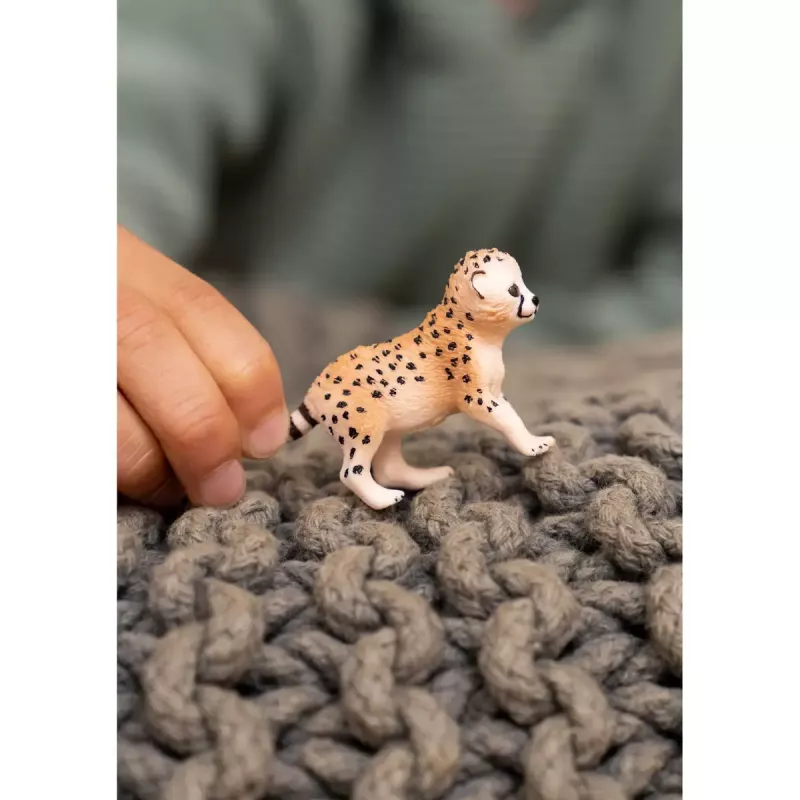 Figurka Schleich WILD LIFE Cheetah Baby model 14866, brązowa, dla dzieci od 3 lat