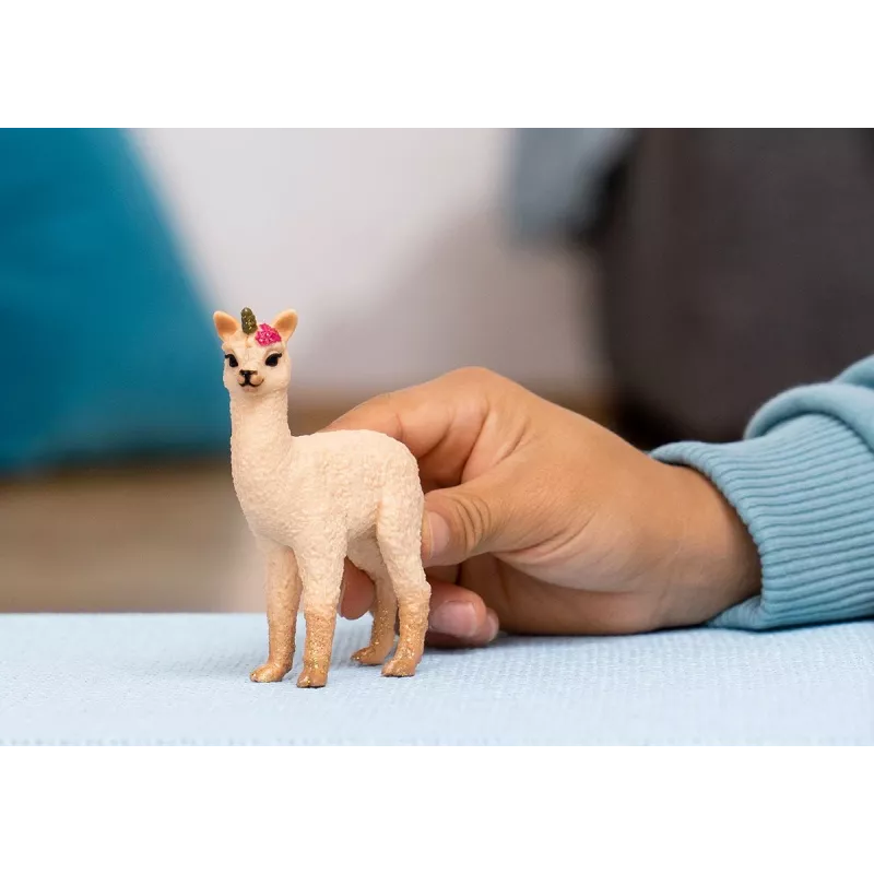 Figurka Schleich BAYALA Źrebię Lamy Jednorożca, brązowa, dla dzieci od 5 lat
