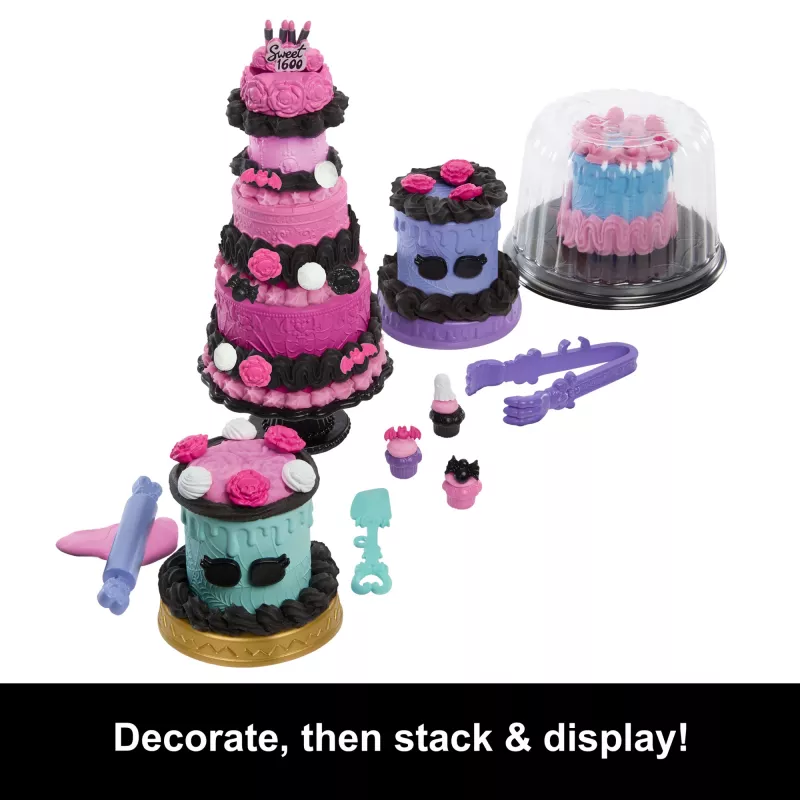 Monster High Strasznie Słodki Zestaw Tort Urodzinowy z Lalką Clawdeen Wolf i Ponad 20 Akcesoriami do Dekorowania