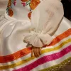 Barbie Signature Día De Muertos 2025 Lalka kolekcjonerska w kremowej sukni z falbanami