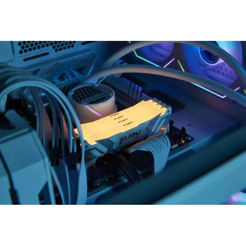 Desktop DDR5 32GB 6400MT/s CL32 288-pin DIMM Kingston FURY Renegade RGB biały 1.4V