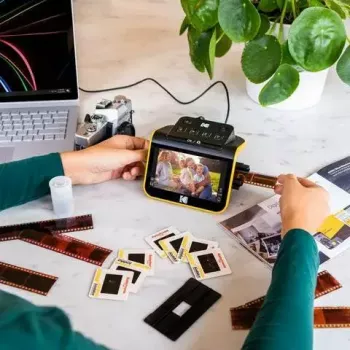 Skaner do filmów Kodak RODFS50 14 megapikseli łączność USB — do filmów 35 mm i slajdów
