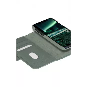 Etui portfelowe dbramante1928 New York dla Apple iPhone 13 Pro, zielone, 3 kieszenie na karty, pasuje do 6,1 cala (15,5 cm)
