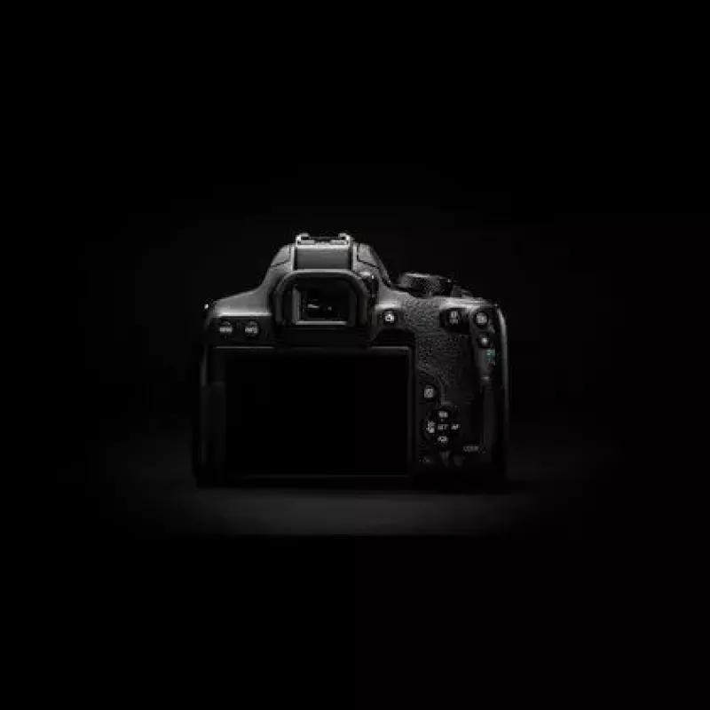 Zestaw aparatu Canon EOS 850D SLR 24,1 MP CMOS 6000 x 4000 pikseli Czarny