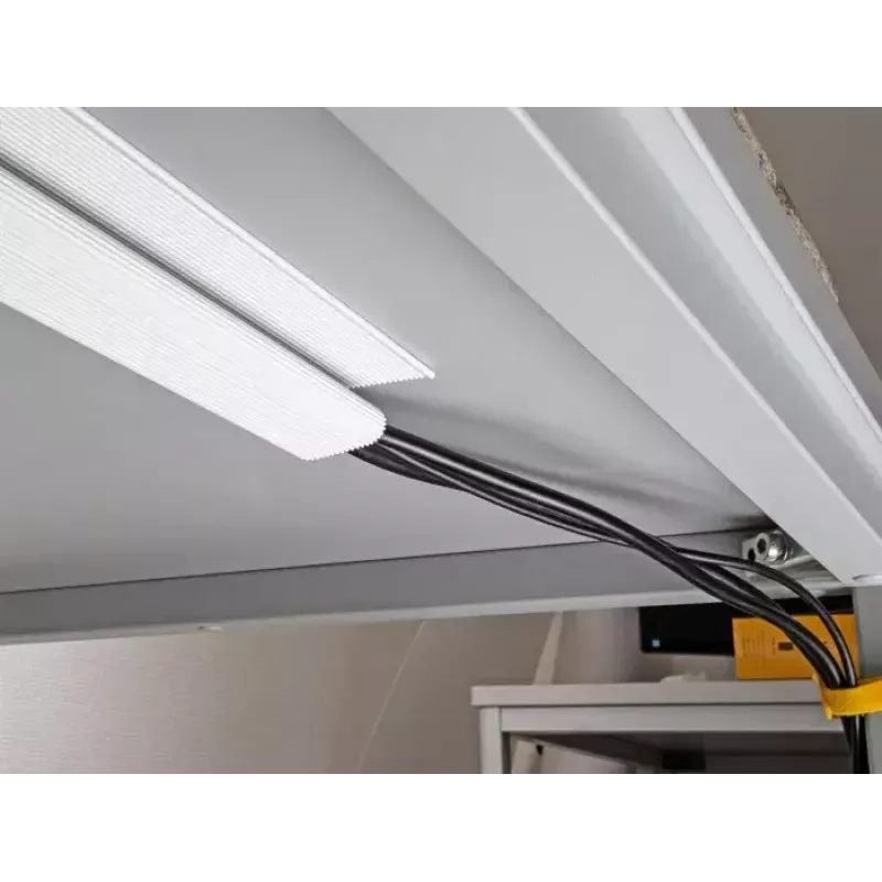 Kanał kablowy DeLOCK 20885 do montażu pod blatem 63 x 28 mm biały 2 szt.
