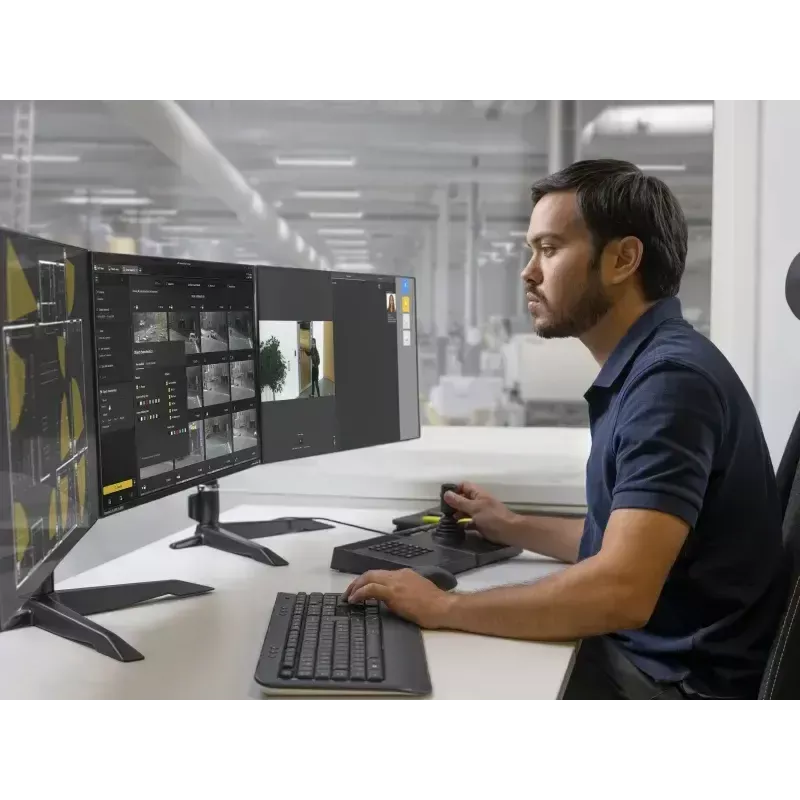 Koder/dekoder wideo AXIS S9302 MkII Czarny — 1 wejście wideo, odtwarzanie do 36 kanałów, 16 GB pamięci wewnętrznej, 100–240V AC