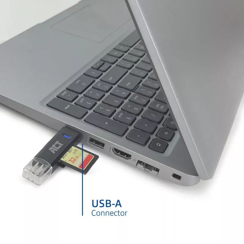 Czytnik kart ACT USB-C/USB-A 3.0 Czarny