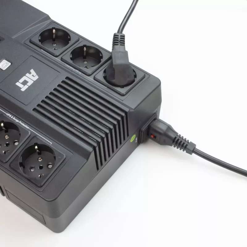ACT Powercord CEE 7/7 męski (kątowy) - C13 IEC Lock czarny 5 m, EL269S