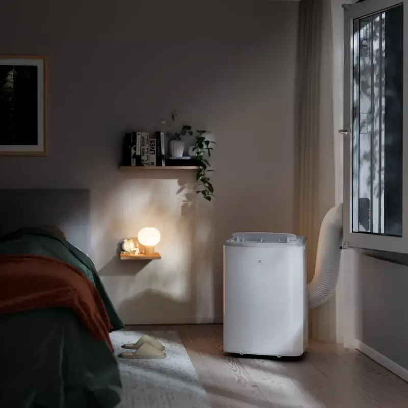 Electrolux EXP34U339HW przenośny klimatyzator 64 dB biały