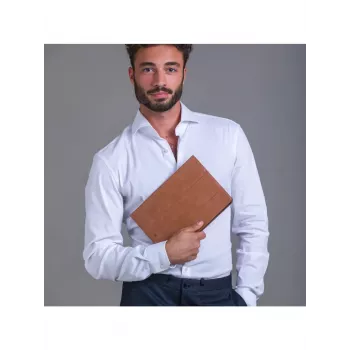 Etui folio d bramante do iPada Pro 11 cali (M5 2025 / M4 2024) — skóra pełnoziarnista, tryb podstawki