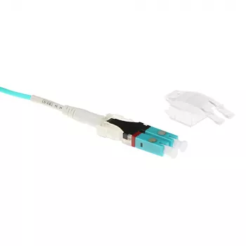 ACT 12-metrowy kabel światłowodowy wielomodowy 50/125 OM3 Polarity Twist z końcówkami LC