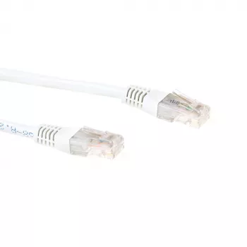 ACT biały kabel krosowy LSZH U/UTP CAT6 o długości 3,0 m ze złączami RJ45