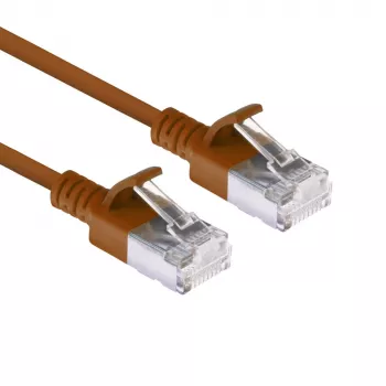 Brązowy kabel krosowy ACT 0,25 m LSZH U/FTP CAT6A do centrów danych, slimline, z bezzaczepowymi wtykami RJ45