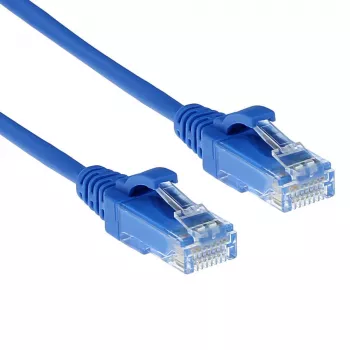 ACT niebieski kabel krosowy 7 metrów LSZH U/UTP CAT6 slimline do centrów danych z wtykami RJ-45 bez zaczepów