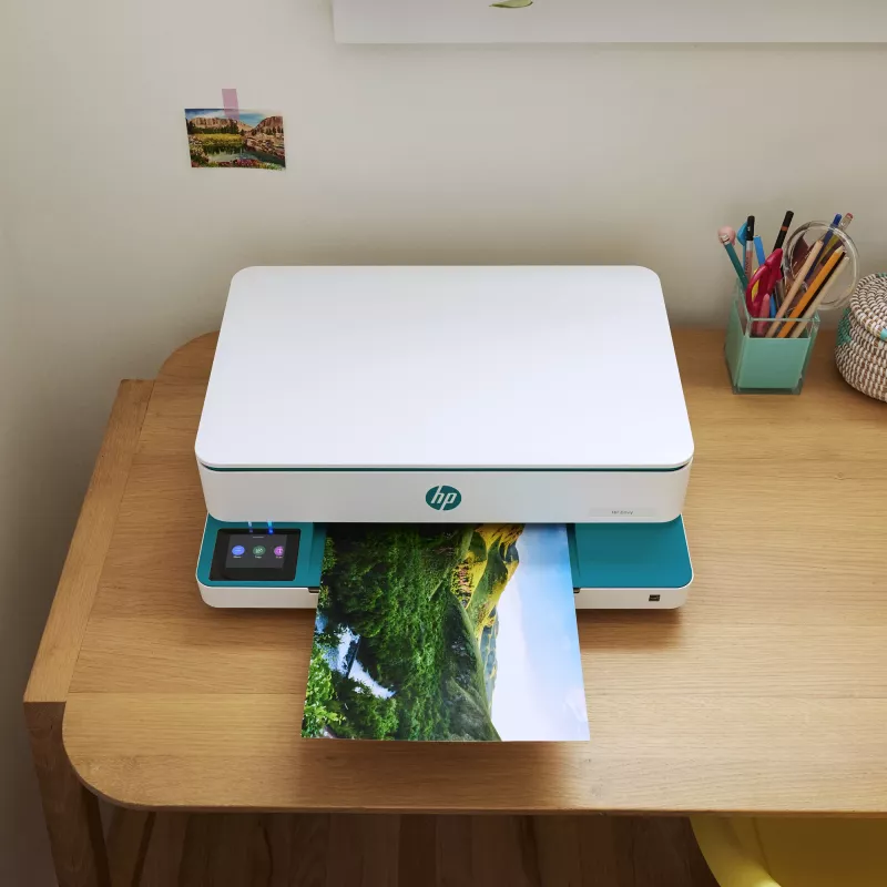 HP ENVY 6122e Bezprzewodowa kolorowa drukarka wielofunkcyjna, Instant Ink; Drukowanie zdjęć