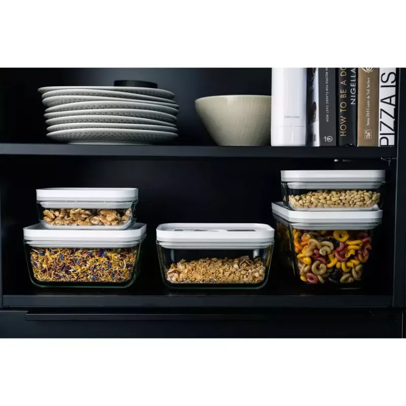 Pojemnik do przechowywania żywności ZWILLING FRESH & SAVE prostokątny 0,9 L, szklany pojemnik z plastikową zamykaną pokrywką, bezpieczny do piekarnika/mikrofalówki/lodówki