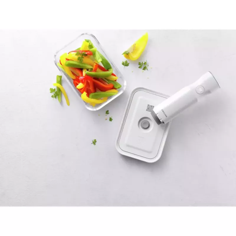 Pojemnik do przechowywania żywności ZWILLING FRESH & SAVE prostokątny 0,9 L, szklany pojemnik z plastikową zamykaną pokrywką, bezpieczny do piekarnika/mikrofalówki/lodówki