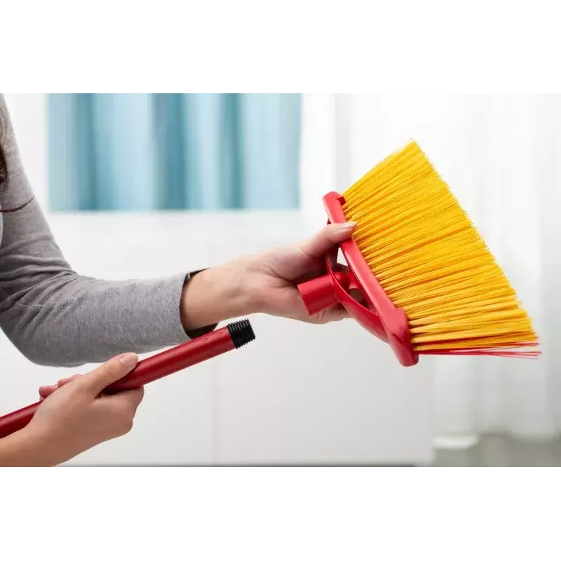 Outdoor broom VILEDA model 128763, hard bristle, technopolymer, czerwony