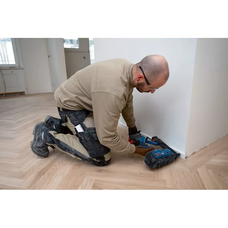 Bosch GNH 18V-50 M Professional Gwoździarka Akumulatorowa