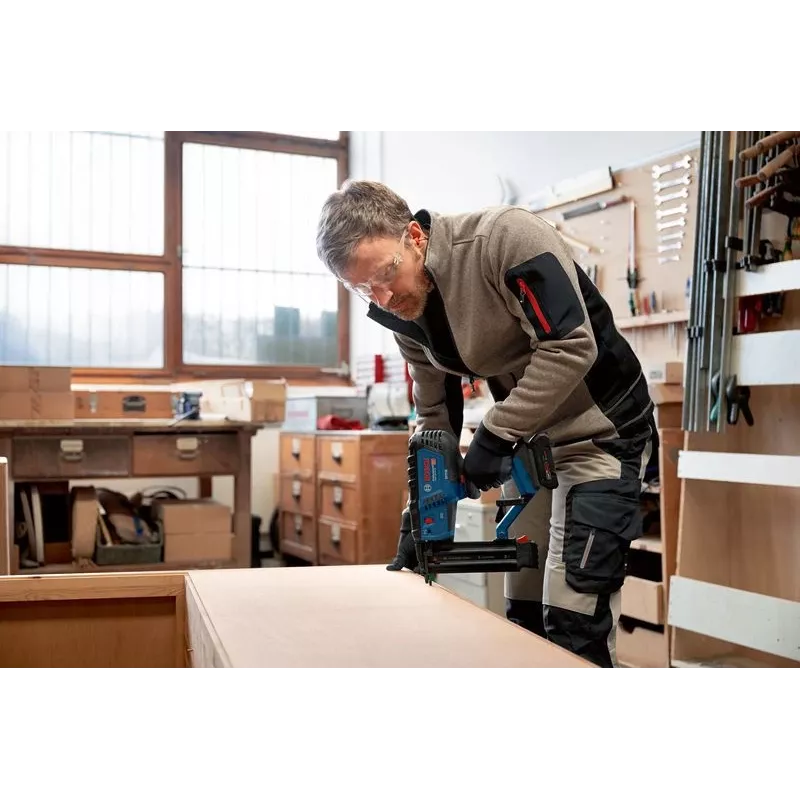 Bosch GNH 18V-50 M Professional Gwoździarka Akumulatorowa