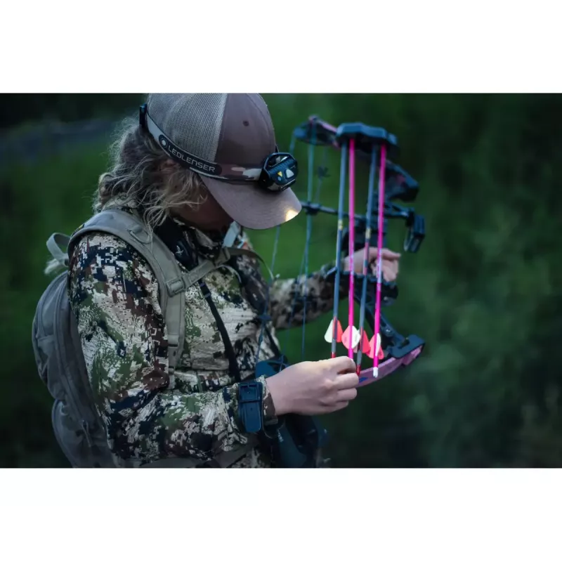 Latarka ręczna Ledlenser MH8 Czarna