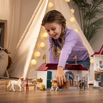 schleich HORSE CLUB Dom wiejski nad jeziorem ze stajnią, Dom, Konie, 5 lat, Wielokolorowy