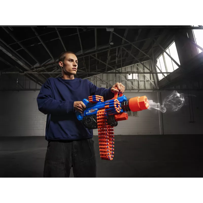 Zabawkowy miotacz strzałek Zuru XSHOT Insanity — Smoke N Barrel, zawiera 72 strzałki piankowe