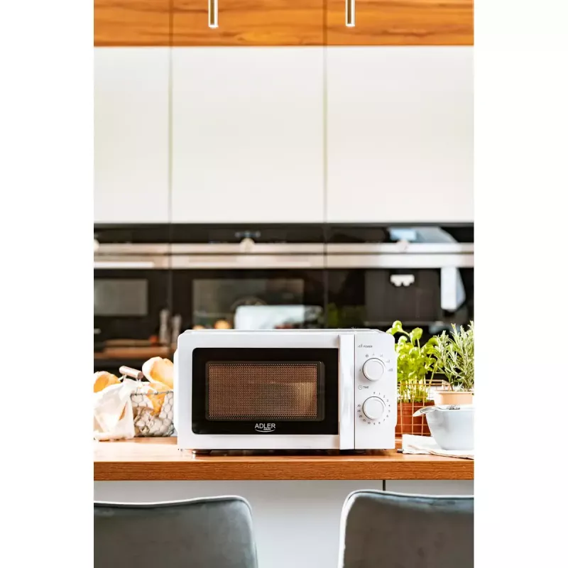 Kuchenka mikrofalowa solo Adler AD 6205, 700 W, 20 L