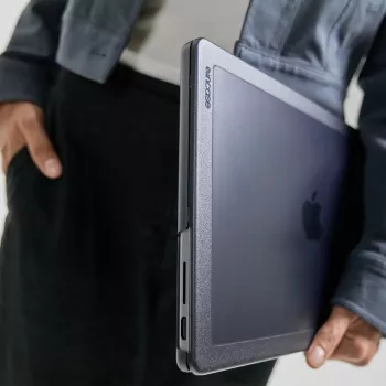 Etui Edge Hardshell Incase z Makrolonem® do 14-calowego MacBooka Pro (M1-M4, 2021-2024)
