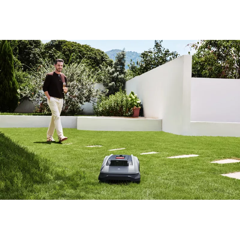 Ecovacs GOAT O600 RTK EU Robotyczna kosiarka akumulatorowa Czarny, Szary