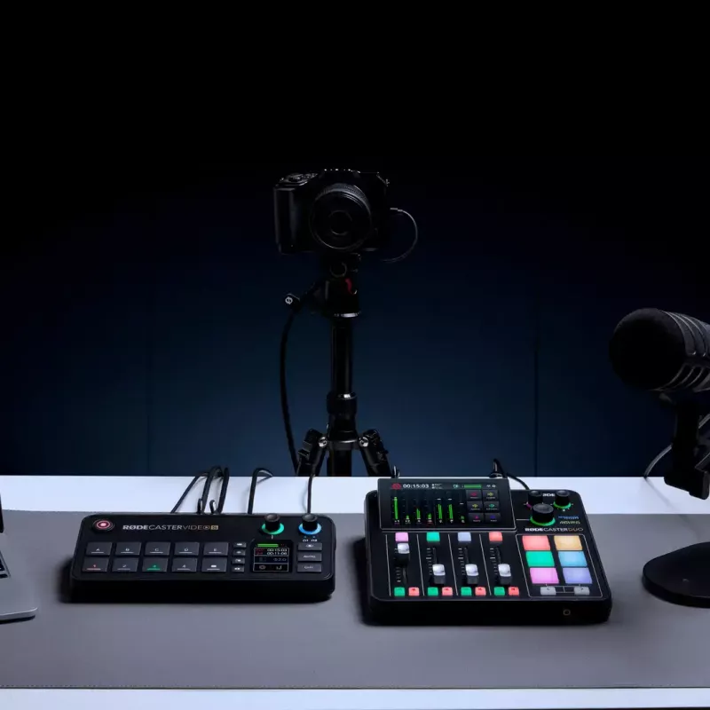 Wielokanałowa konsola do produkcji podcastów i transmisji na żywo Rode RodeCaster Video S RCVS-E — ekran dotykowy, Wi‑Fi, Bluetooth 5.3, 5x USB-C, 3x HDMI we, 1x HDMI wy, microSD