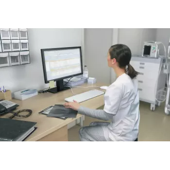 Przewodowa pełnowymiarowa klawiatura active key CHERRY AK-C8112 Medical USB QWERTZ 105 klawiszy biała 1,8 m