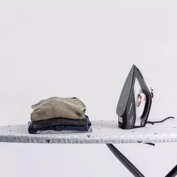 Żelazko parowo-suche Taurus Geyser Eco Easy 2800