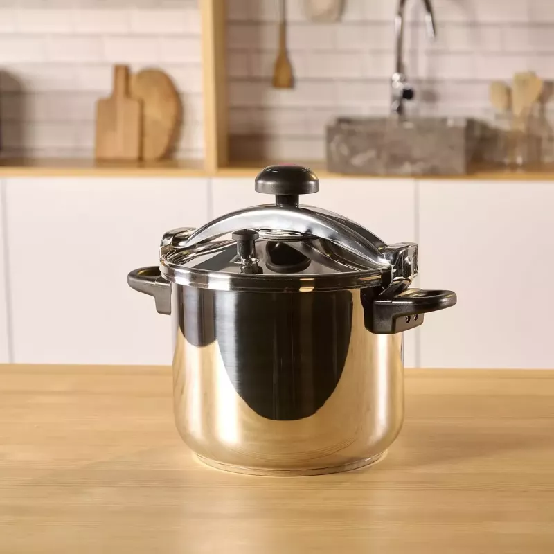 Garnek ze stali nierdzewnej Taurus Classic Moments 6 L — odpowiedni do płyt indukcyjnych, gazowych i ceramicznych, z pokrywką i uchwytami chłodnymi w dotyku