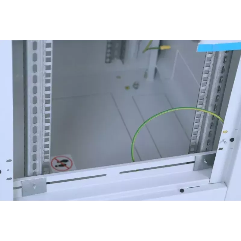 Wolnostojący rack Triton RMA-42-A66-CAX-A1