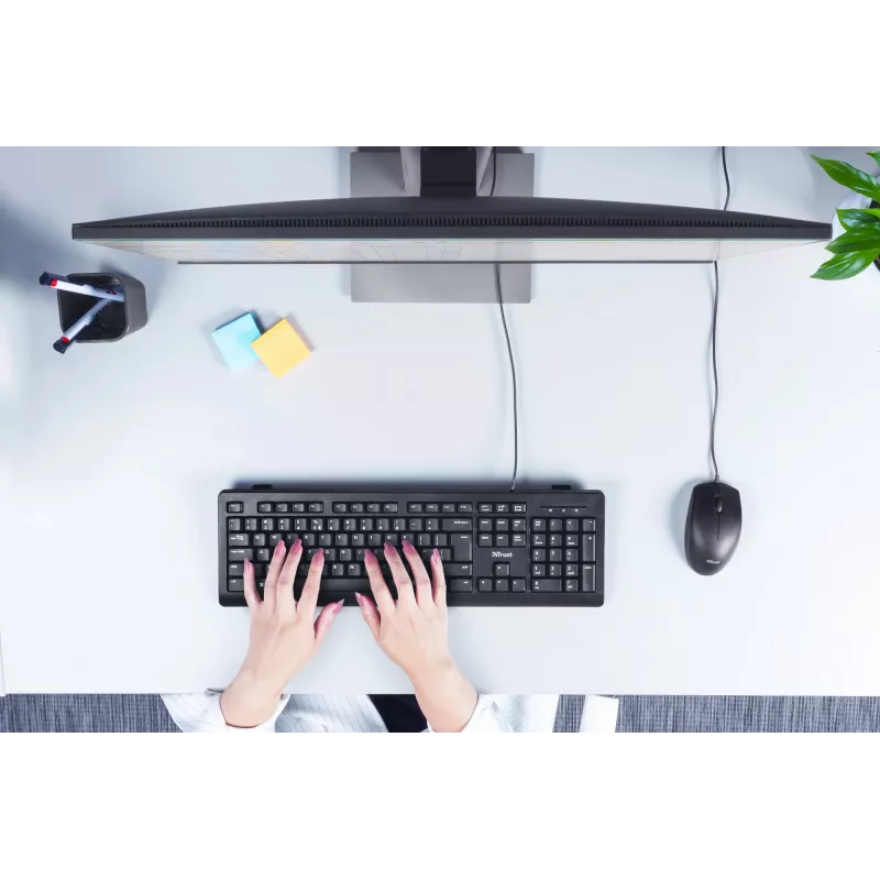 Klawiatura Trust TK-150 Uniwersalna USB QWERTY Czarna